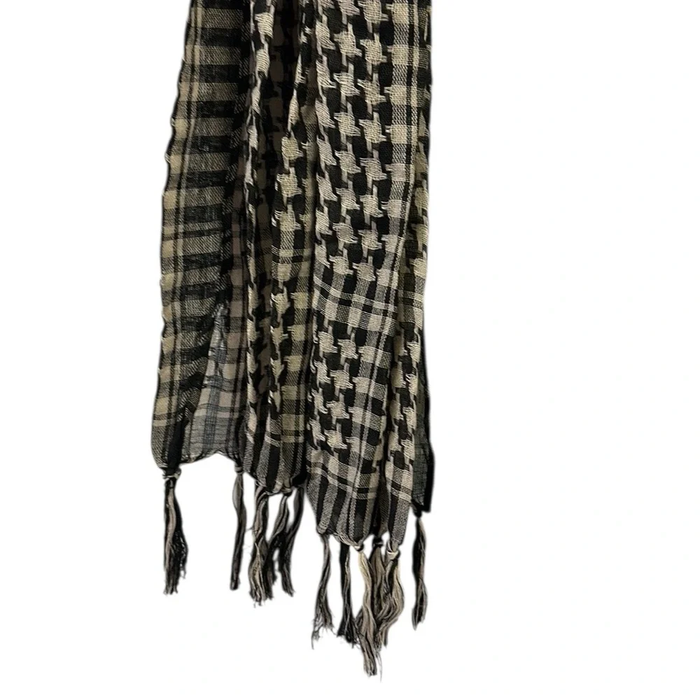 Houndstooth Cream and Black Lightweight Woven Scarf with Fringe 59” x 14”